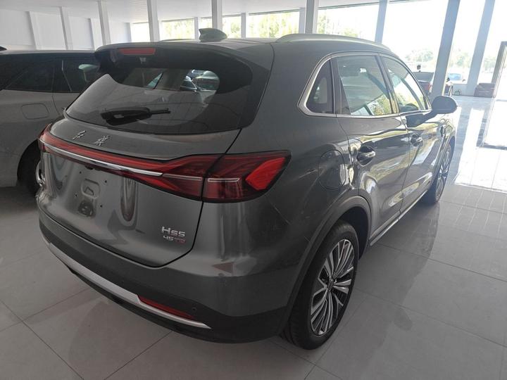 HS5 2027 2.0T AWD Pro photo 4
