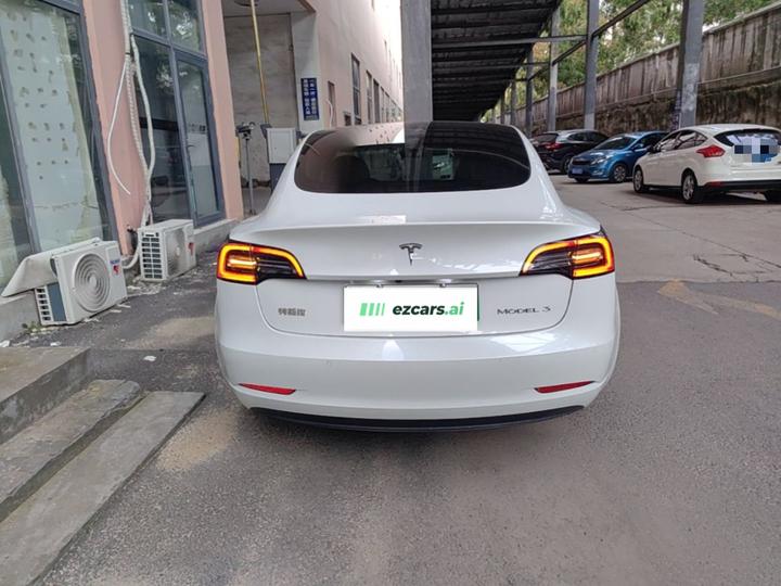 Model 3 2022 RWD photo 3
