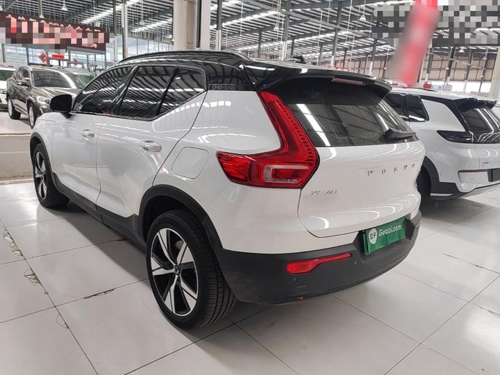 XC40 EV 2022 AWD Performance photo 4