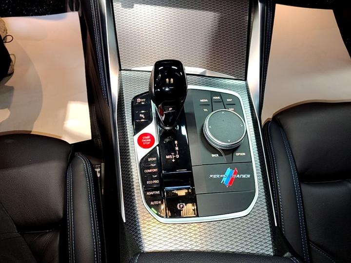 2 Series Imported 2023 M240i photo 5