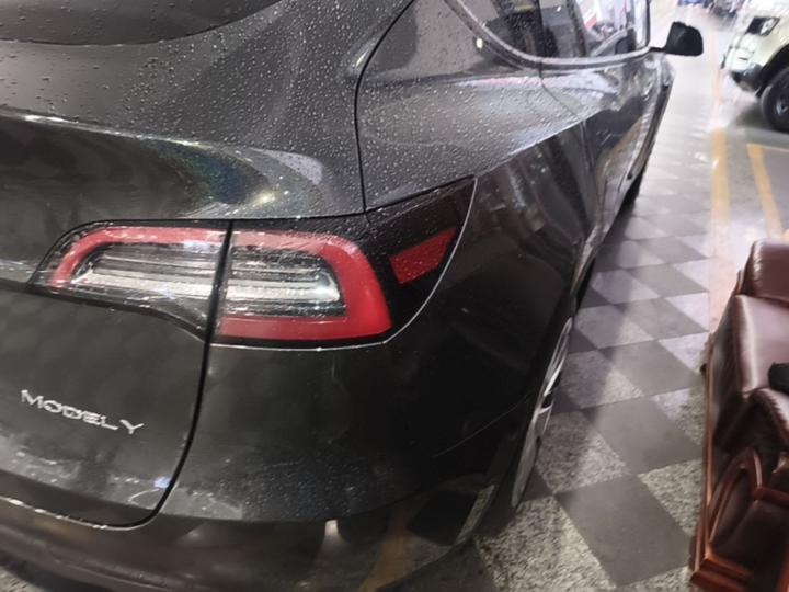 Model Y 2022 RWD photo 7