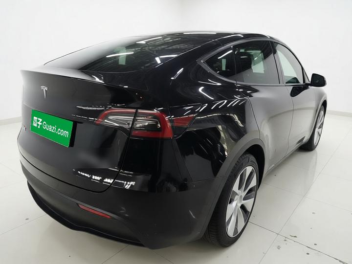 Model Y 2022 Facelift RWD photo 6