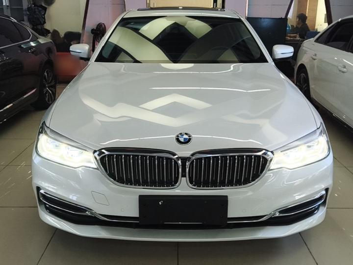5 Series 2020 530Li Leading Luxury photo 2