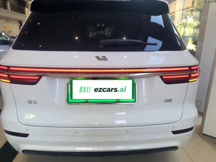 Li Auto ONE 2020 EREV 6-Seater photo 3