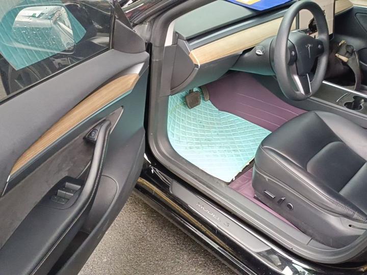 Model 3 2022 RWD photo 5