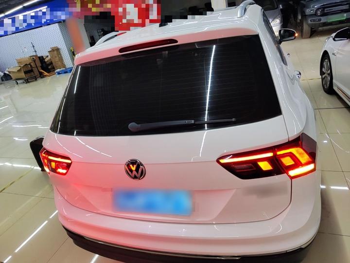Tiguan L 2019 Facelift 330TSI AT RWD Luxury China VI photo 3