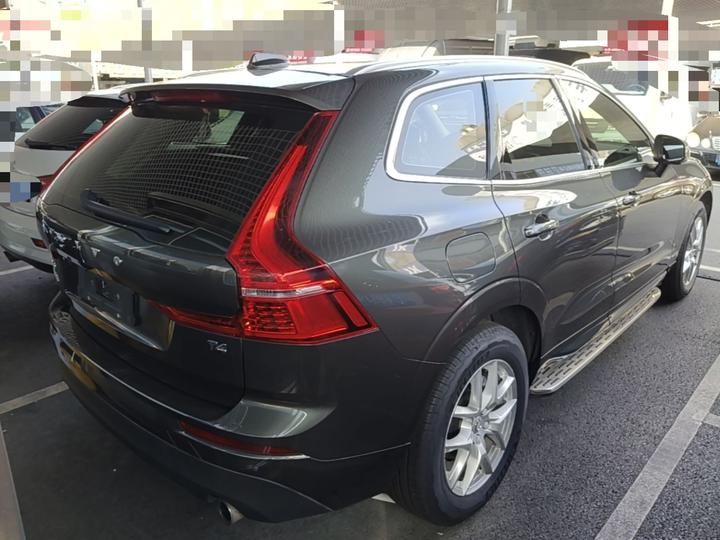XC60 2018 T4 photo 4