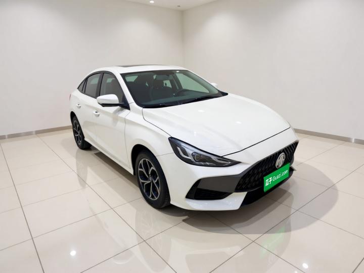 MG5 2022 180DVVT CVT Luxury photo 3