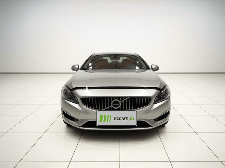 S60 2019 S60L Facelift T5 Advanced photo 2