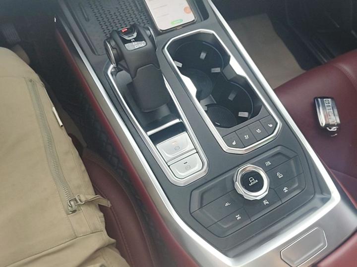 400 EV 2024 Hi4-T Off-road photo 6