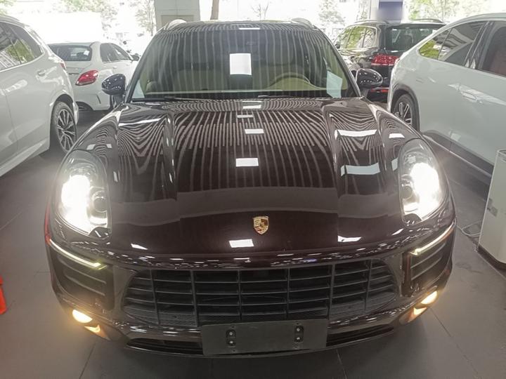 2016 Macan S 3.0T photo 2