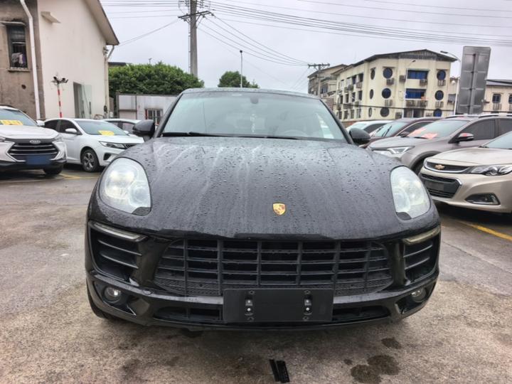 2014 Macan 2.0T photo 2