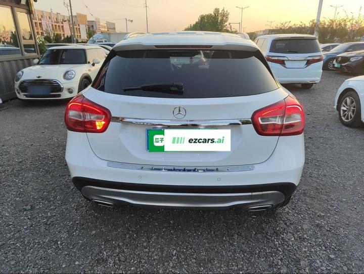 GLA 2016 GLA 200 Dynamic photo 3