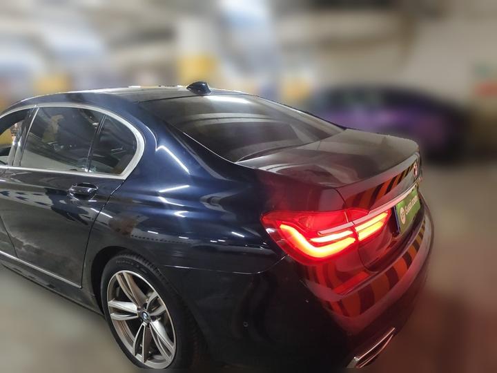 7 Series 2018 730Li Leading M Sport Package photo 4