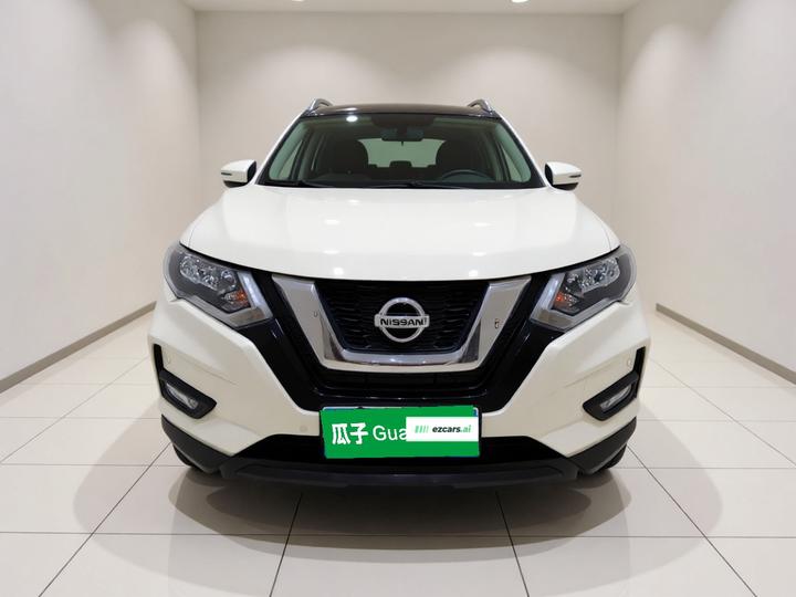 X-Trail 2017 2.5L CVT Luxury 4WD photo 2