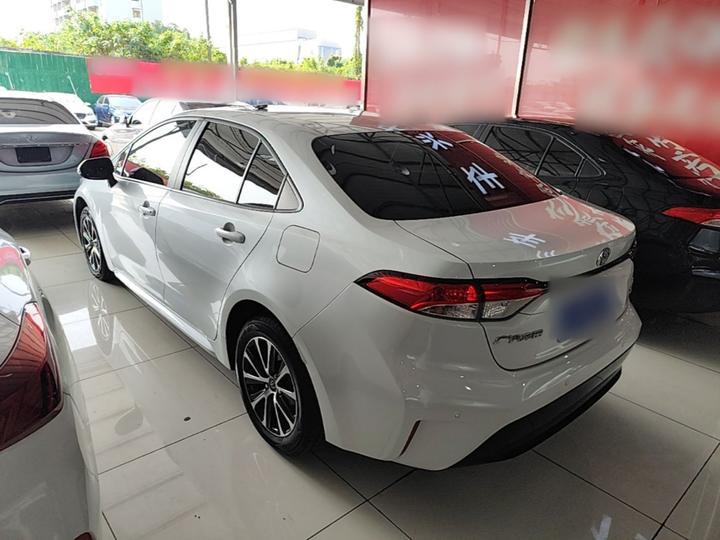 Levin 2023 185T CVT Luxury photo 4