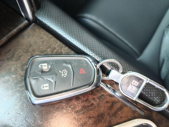 XTS 2018 28T Tech photo 8