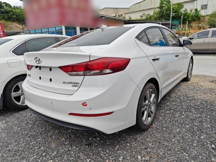 Elantra 2016 1.6L AT Smart Elite photo 4