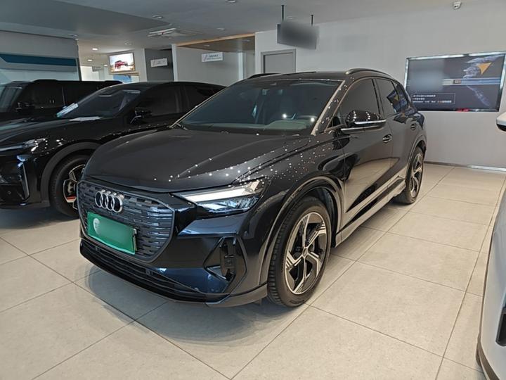 Q4 e-tron 2023 40 e-tron
