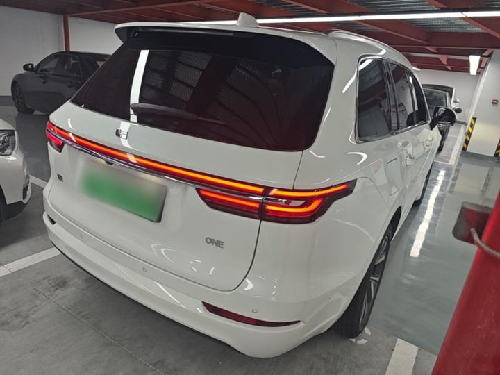 Li Auto ONE 2021 EREV 6-Seater photo 4