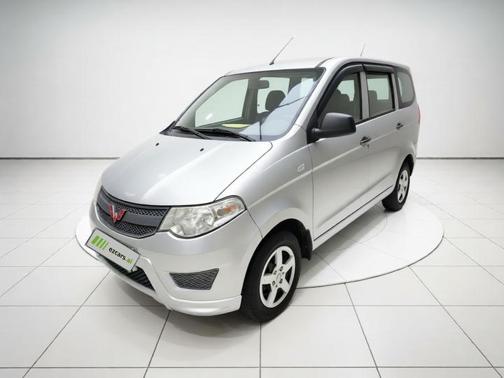 Wuling Hongguang 2014 1.2L Base IV