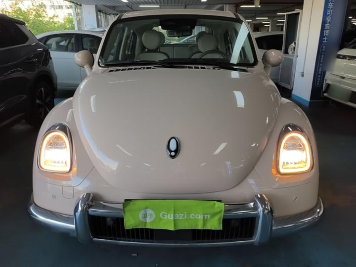 2023 401km Premium photo 2