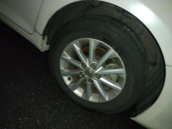 Camry 2015 2.0E Elite photo 8
