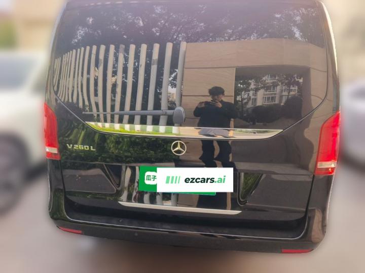 V-Class 2022 V 260 L Long Wheelbase Premium photo 5