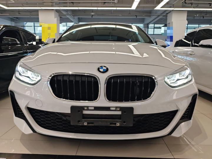 1 Series 2023 120i M Sport photo 2