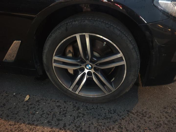5 Series 2022 Facelift 530Li xDrive Luxury photo 8