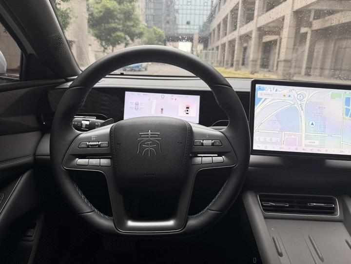 Qin L 2025 EV 545KM photo 3