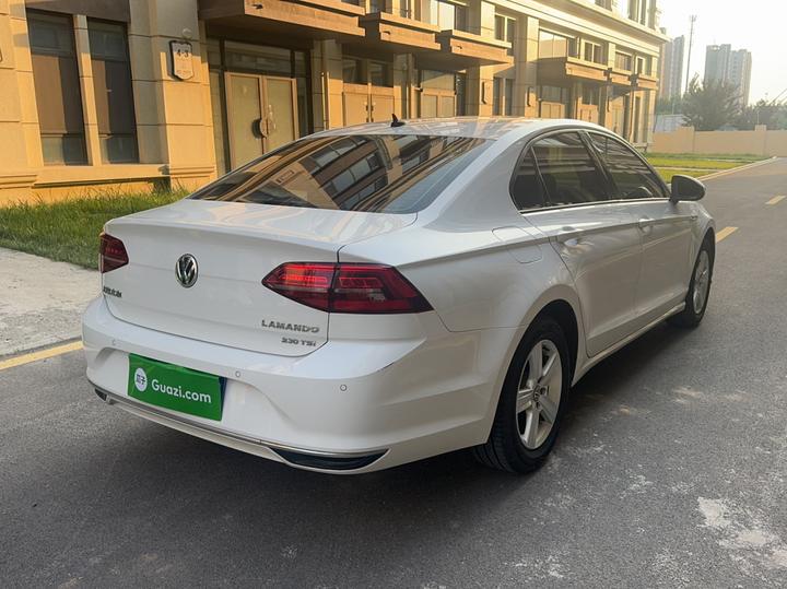Lamando 2021 230TSI DSG photo 4