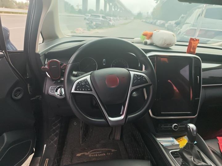 Song MAX 2018 1.5T AT Connected Elite 6-Seater photo 3