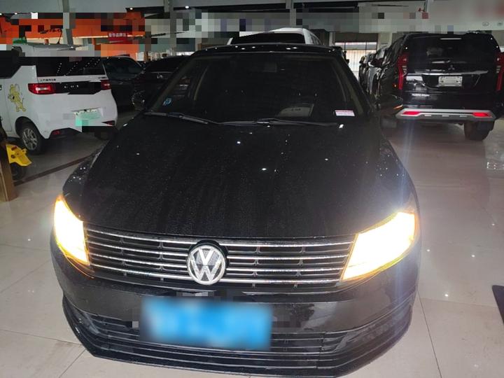 Lavida 2017 1.6L AT photo 2