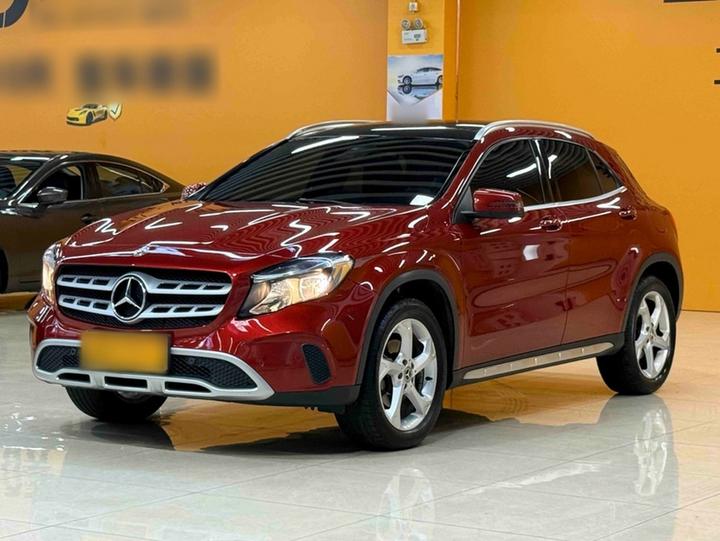 GLA 2018 GLA 200 Dynamic photo 3