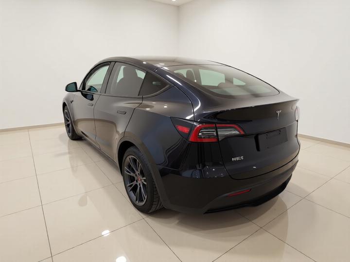 Model Y 2023 RWD photo 4
