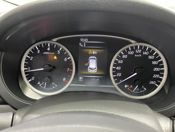 Tiida 2021 1.6L CVT photo 3