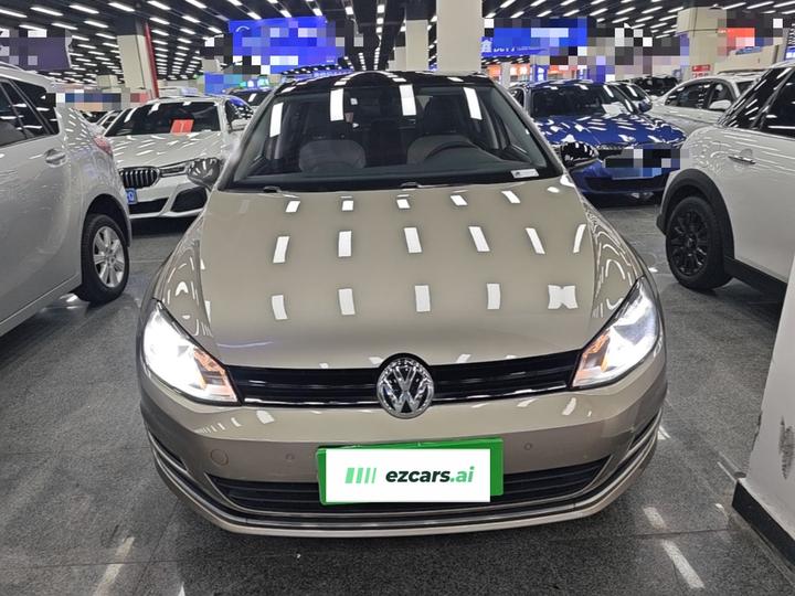 Golf 2017 230TSI AT Luxury Anniversary Edition photo 2