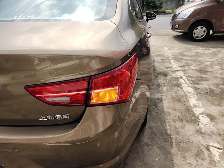 Verano 2015 Sedan 15S AT Progressive photo 7
