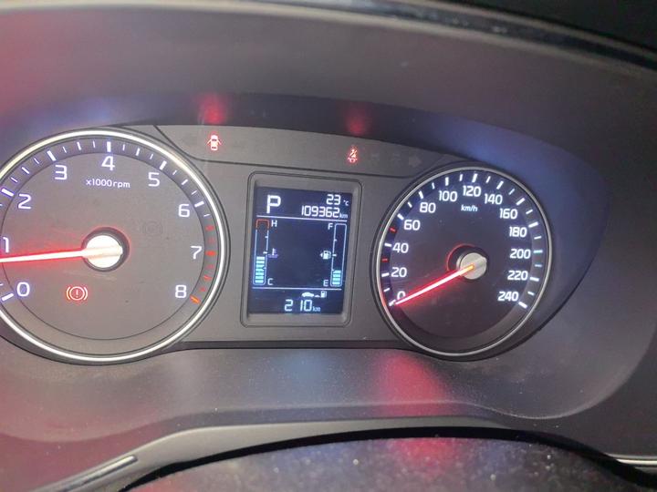 KX3 2015 1.6L AT RWD DLX photo 6