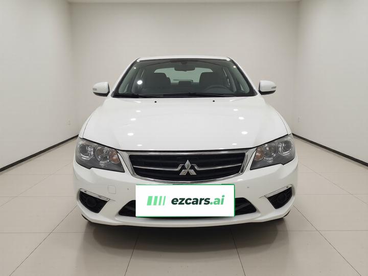 2013 1.8L AT Luxury IV photo 2