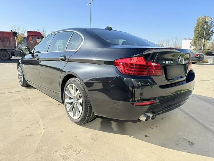 5 Series 2017 525Li Leading photo 4