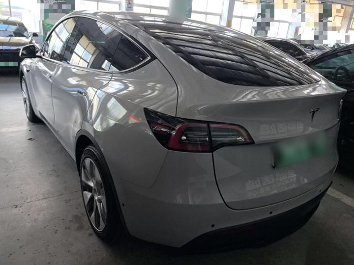 Model Y 2021 Standard Range RWD photo 4