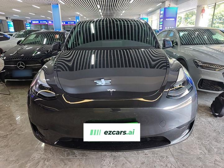 Model Y 2024 RWD photo 2
