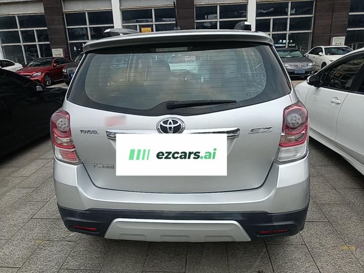 2015 180E CVT Crossover photo 5