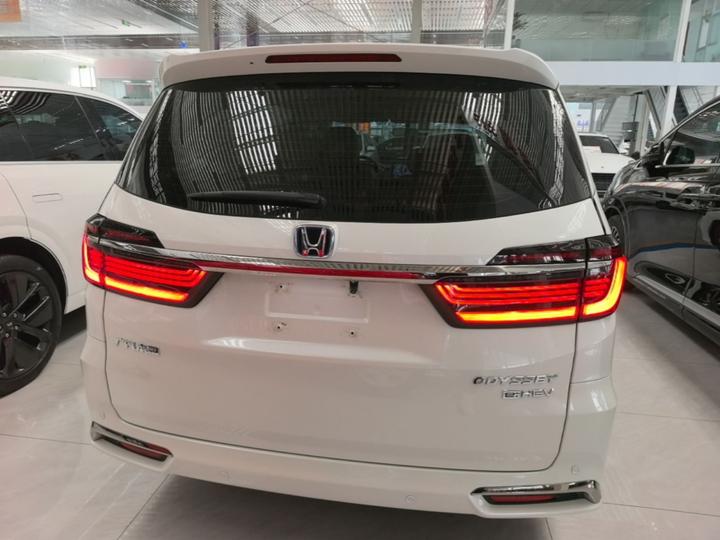 Odyssey 2022 2.0L e:HEV Enjoy photo 3