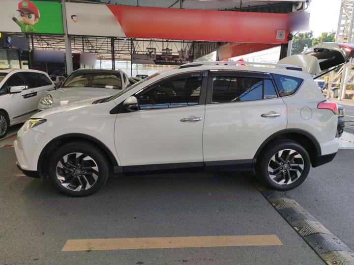 RAV4 2018 2.5L AT AWD Elite i photo 3