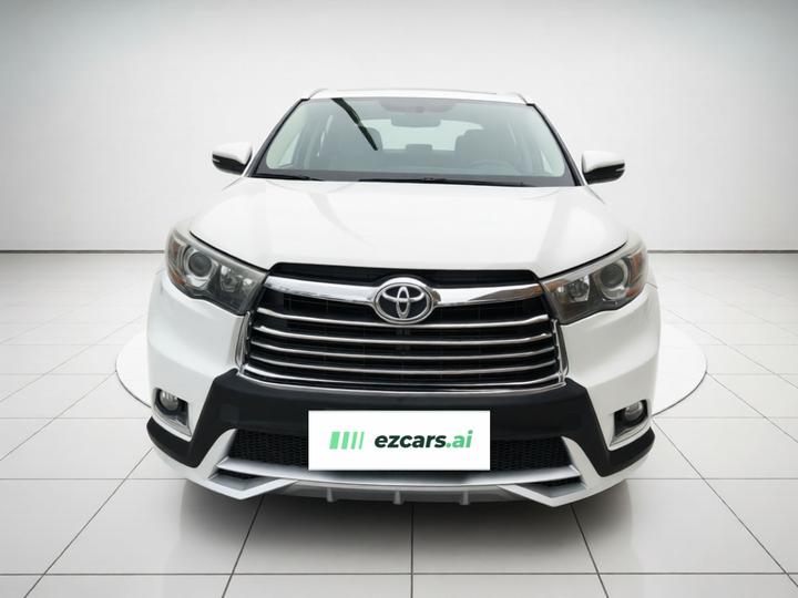 Highlander 2015 2.0T AWD Luxury 7-Seater photo 2
