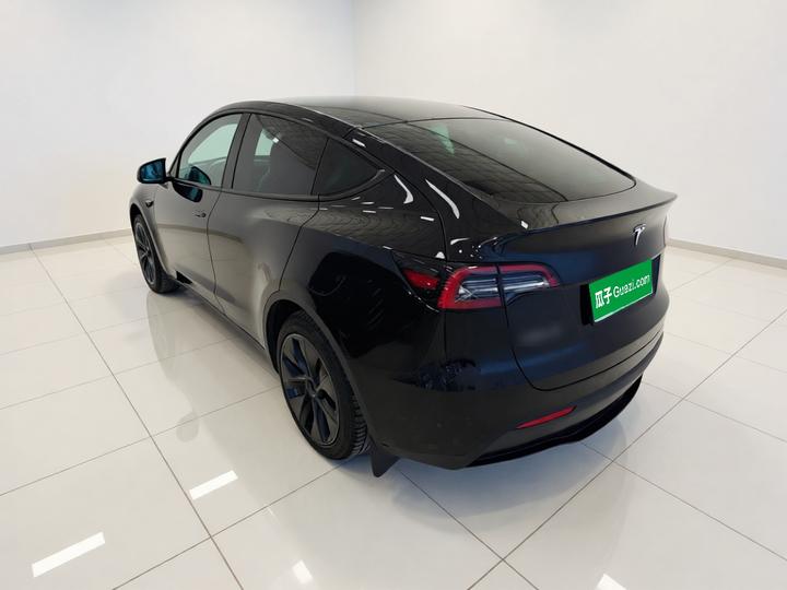Model Y 2022 Facelift RWD photo 4