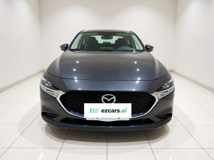 3 Axela 2021 2.0L AT photo 2